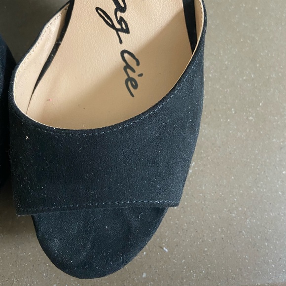 Black high heels - Picture 5 of 5